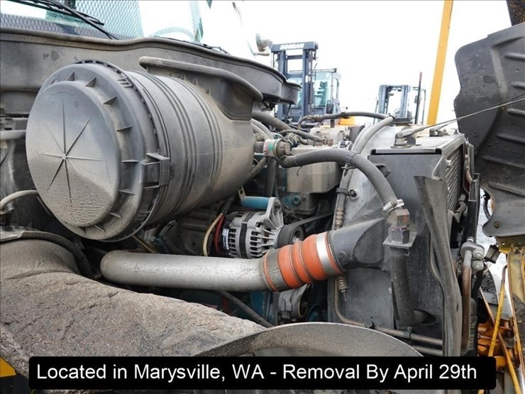 2002-international-durastar-4400-image-7