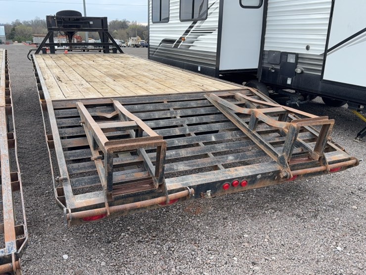 #3008-•-2013-q-quinn-25'-gooseneck-trailer-image-6