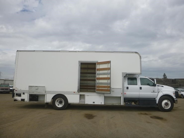 2016-ford-f650-xlt-image-7