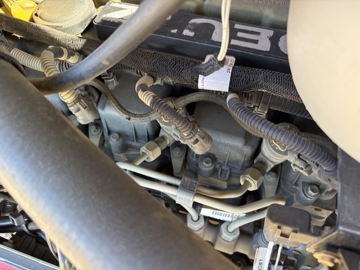 2017-jlg-g5-18a-image-43