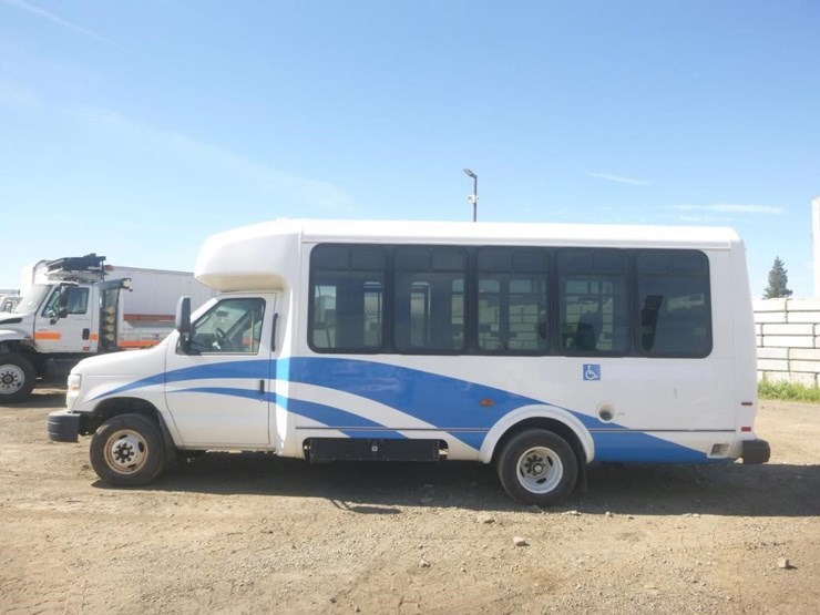 2014-ford-e450-image-6