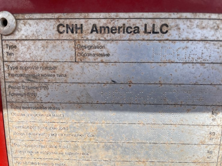 2011-new-holland-h8060-image-61