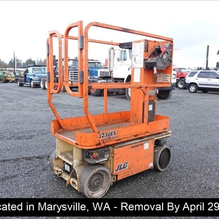 JLG 1230ES