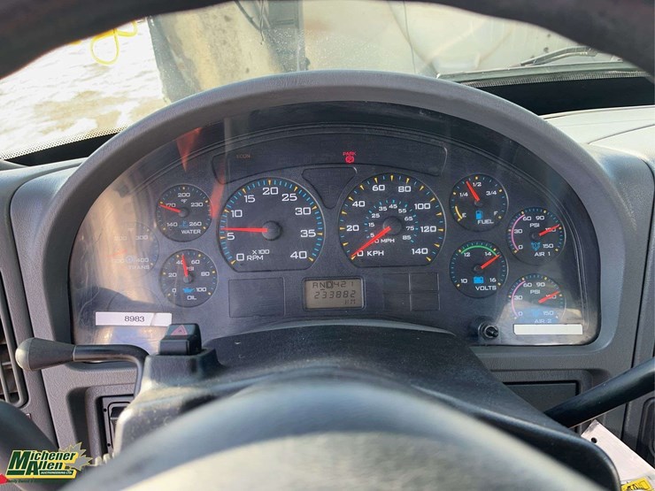 2006-international-durastar-4300-image-25