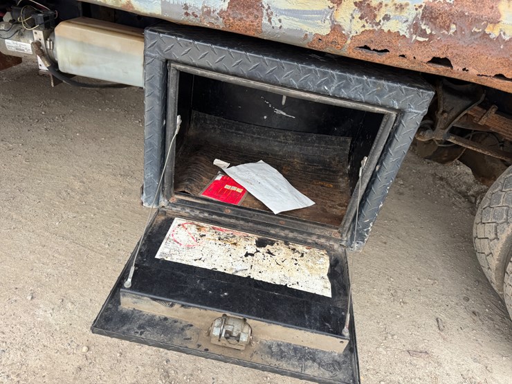 2003-international-durastar-4300-image-27