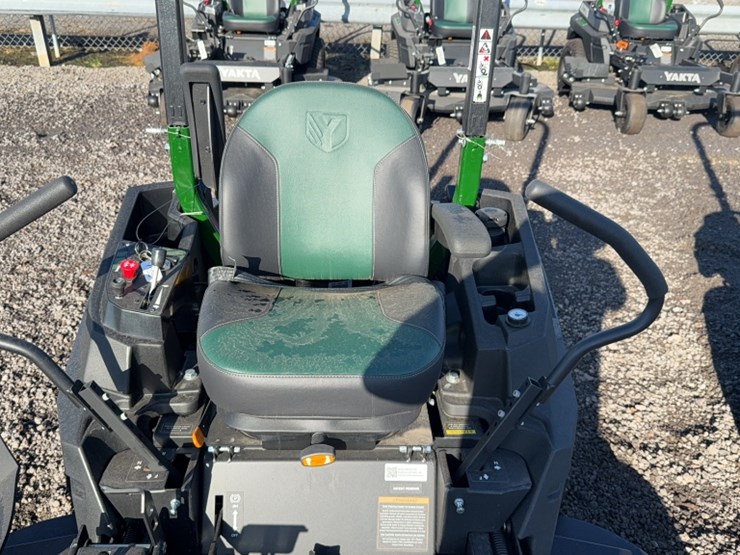 #4036-•-yakta-yxr-320-zero-turn-mower-image-6