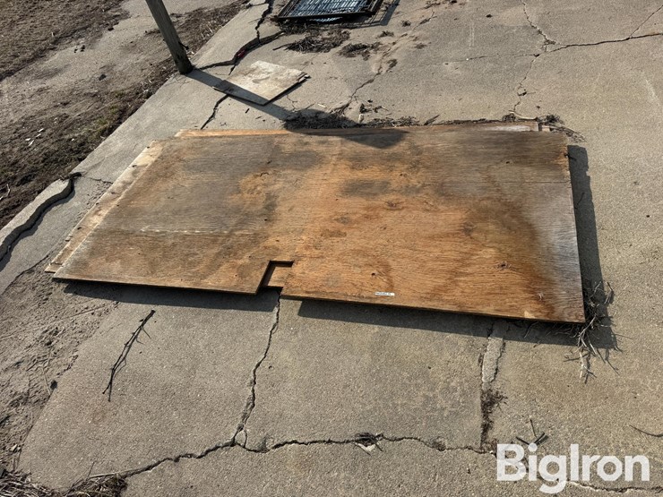 1/2"-plywood-sheets-image-2