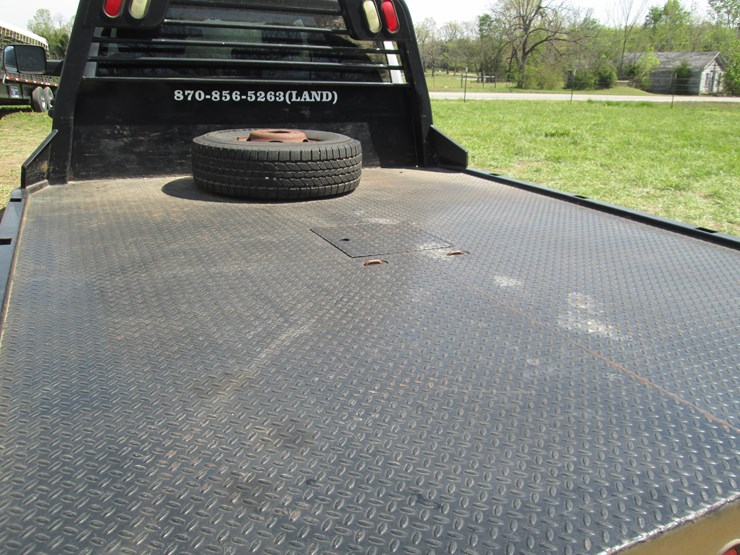 2011-dodge-3500-image-10