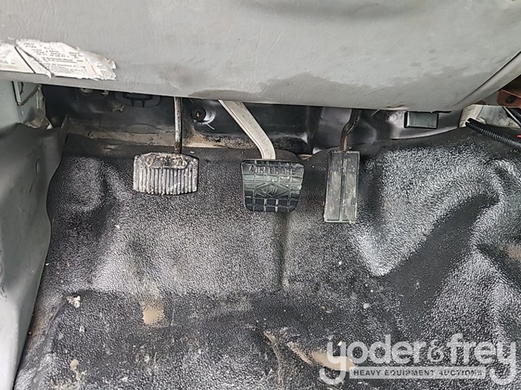 2006-ford-f750-image-41