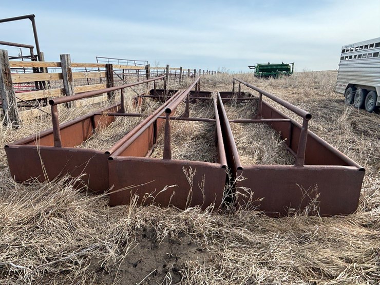 bottomless-feed-bunks-image-2