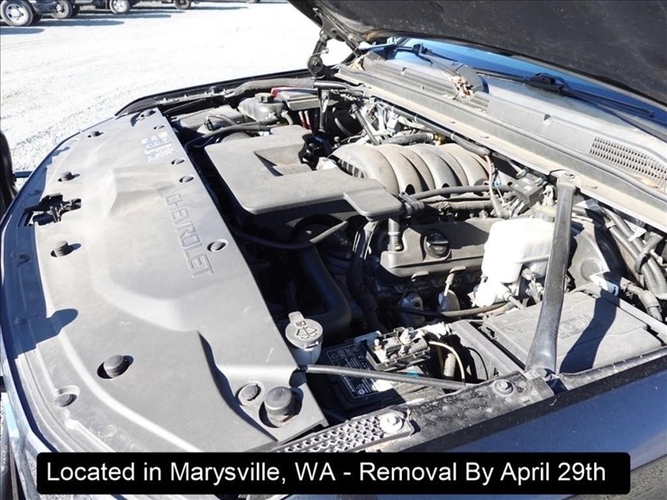 2015-chevrolet-tahoe-image-24