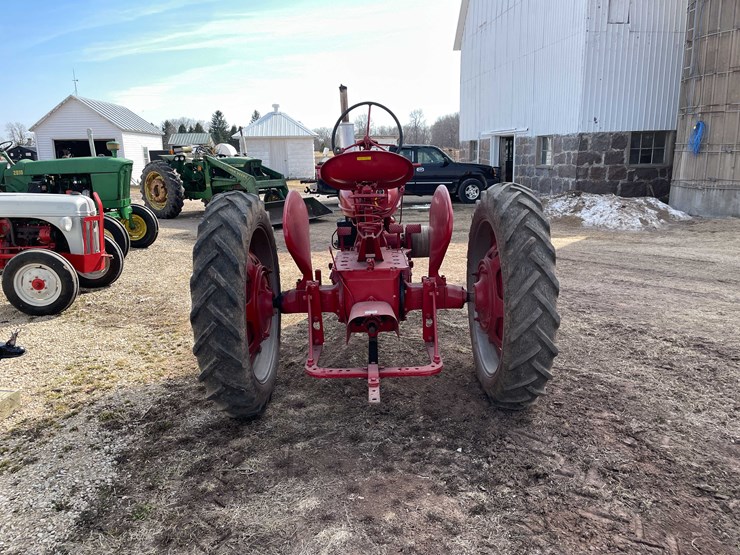 #122-•-ih-mccormick-farmall-tractor-(fremont,-wi)-image-6