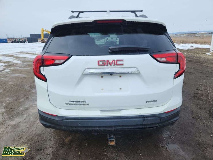 2018-gmc-terrain-sle-image-4