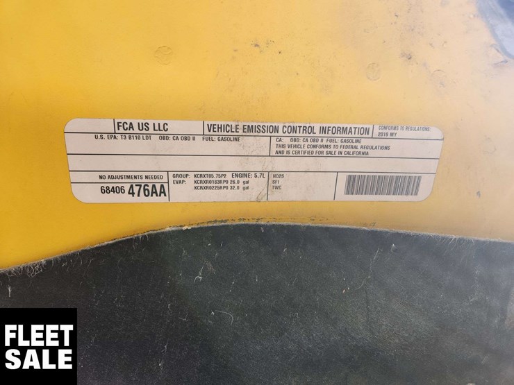 2019-ram-1500-classic-image-41