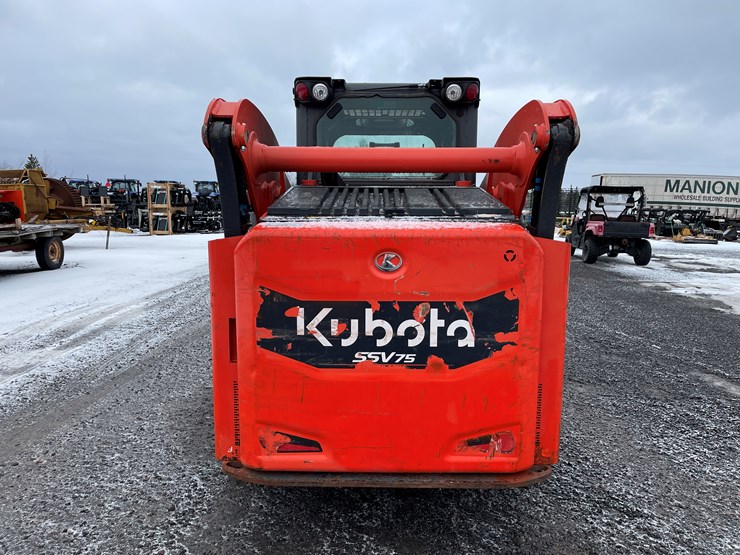2022-kubota-ssv75-image-6