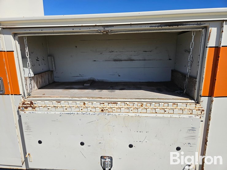 massey-ferguson-730-image-12