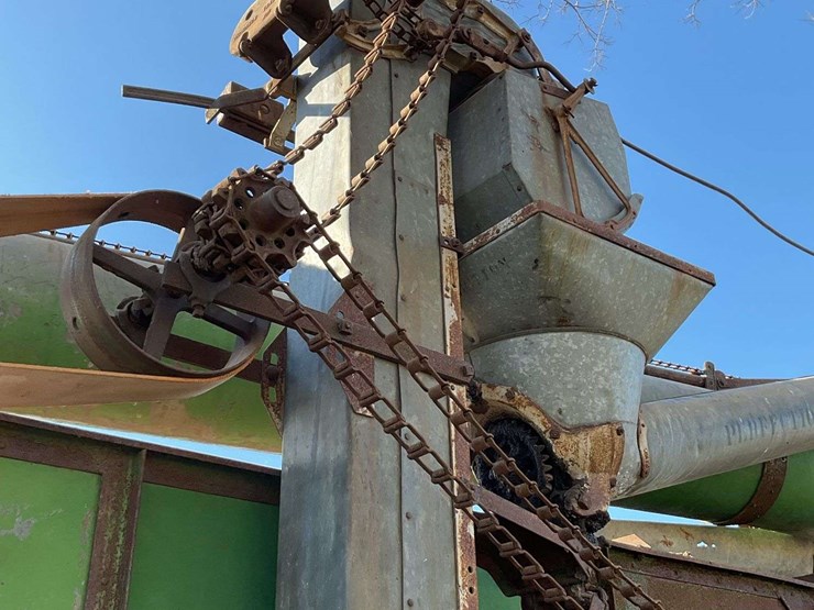 john-deere-threshing-machine-with-hart-feeder-image-14