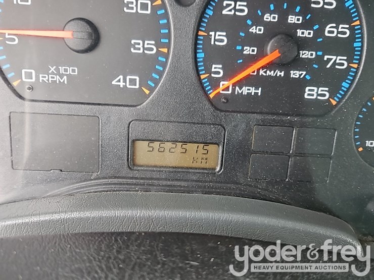 2005-international-8600-image-39