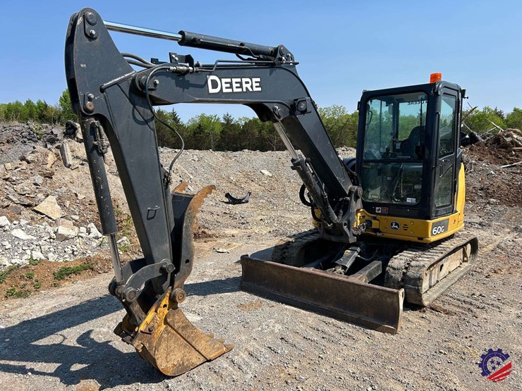 2021-deere-60g-image-1