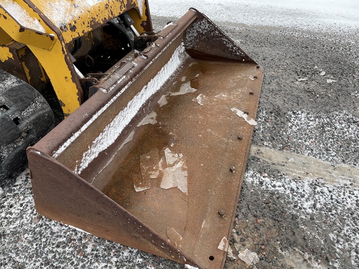 2015-caterpillar-279d-image-31