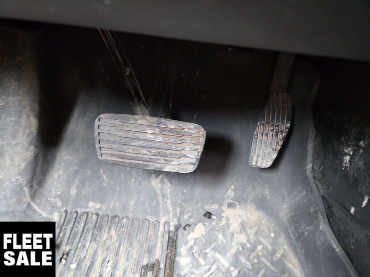 2021-chevrolet-silverado-2500hd-image-13