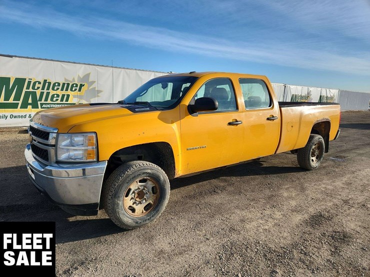 2012-chevrolet-silverado-2500hd-image-1