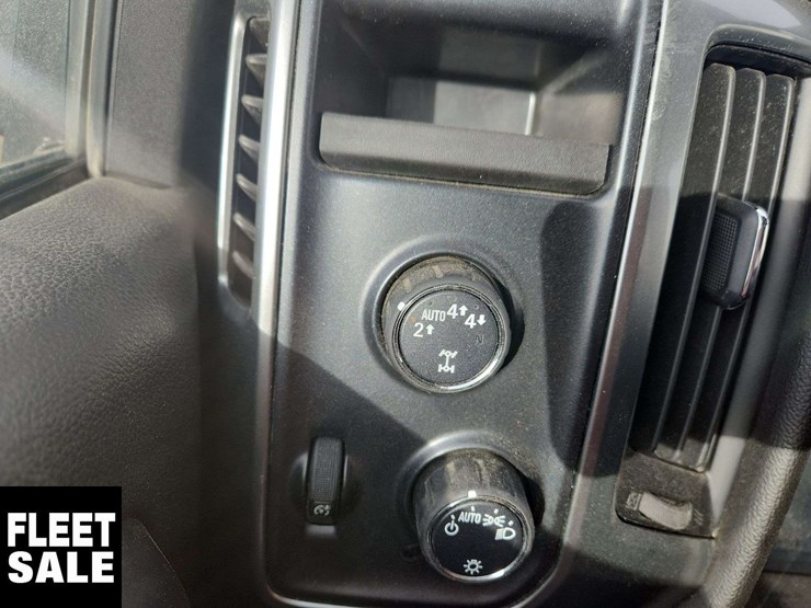 2018-chevrolet-silverado-1500-image-22