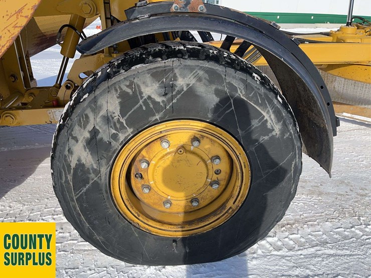 2018-caterpillar-160m-image-10