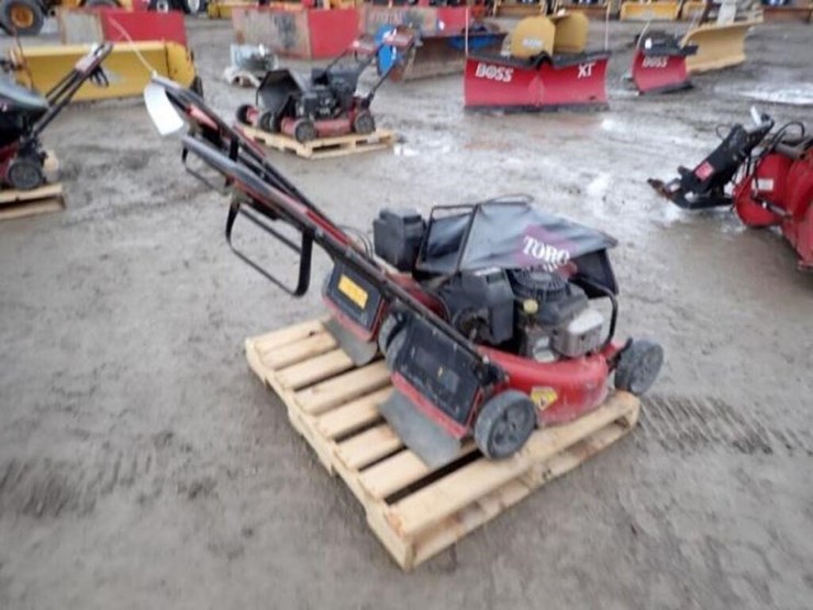 qty-of-(2)-toro-commercial-24-in.-push-mower(s)-image-4