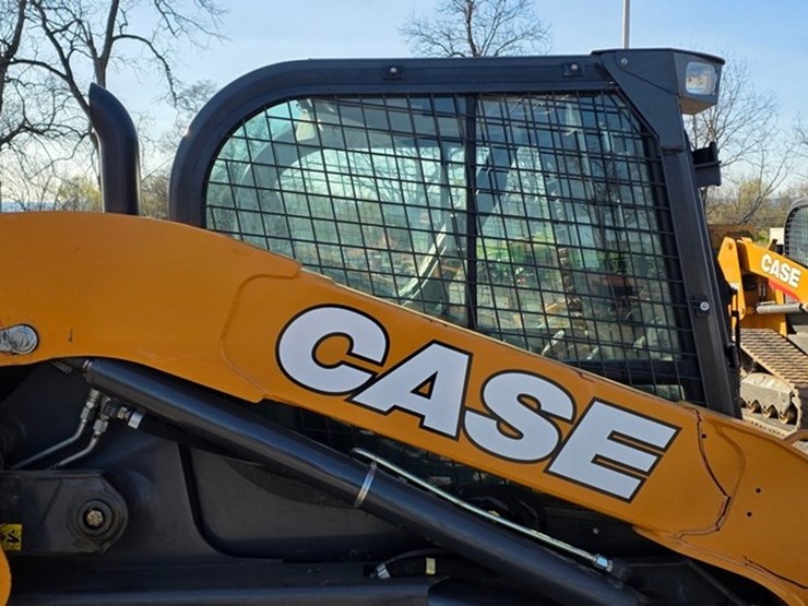 2021-case-tv450b-image-12