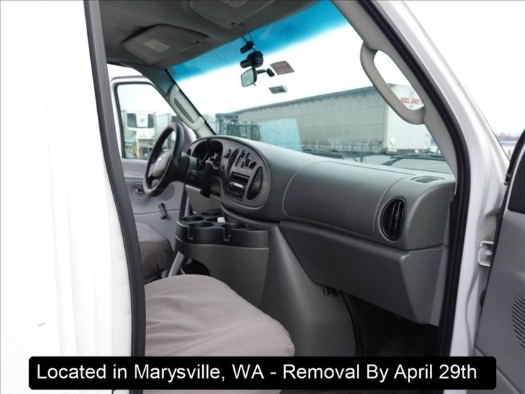 2006-ford-e250-image-18