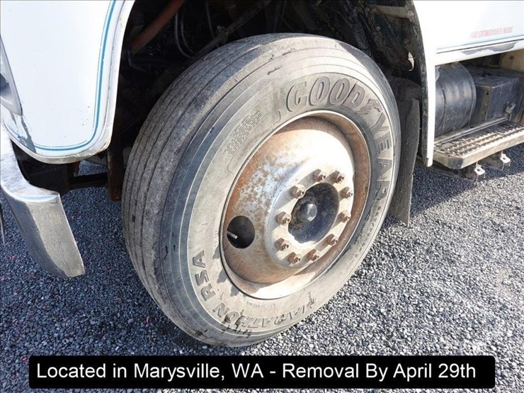 1988-international-s1900-image-23