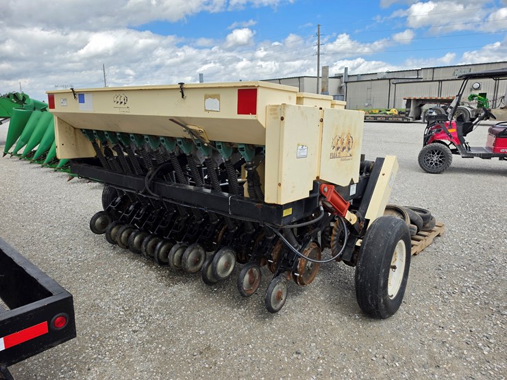 2015-truax-flxii-812-image-10