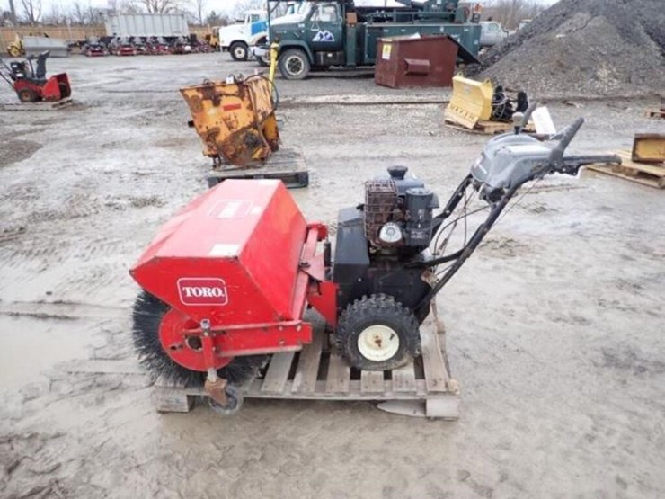 toro-power-broom-36-in.-walk-behind-rotary-broom-3-image-7