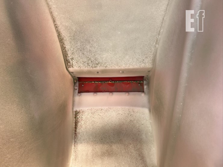 2014-white-9824-image-54