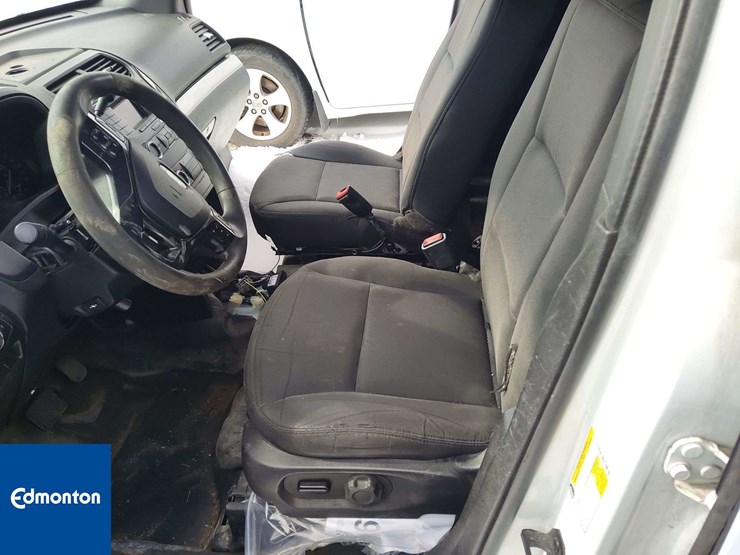 2019-ford-explorer-image-11