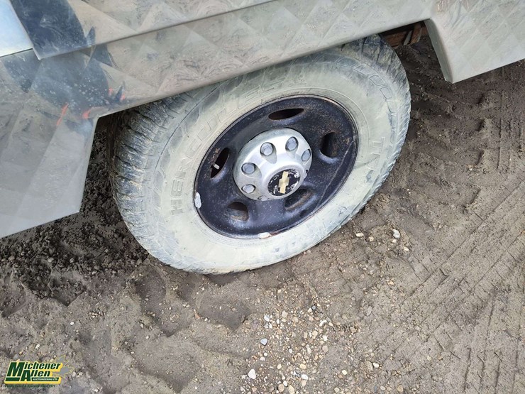 2003-chevrolet-silverado-2500-image-22