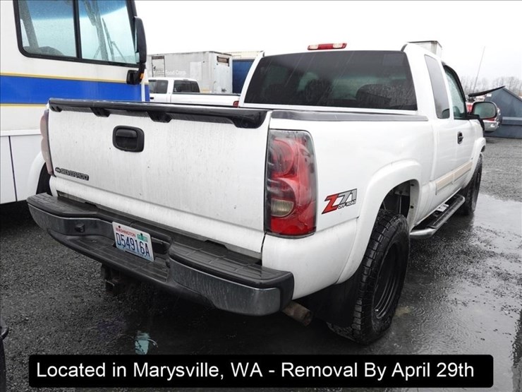 2006-chevrolet-1500-image-13