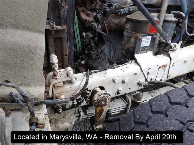 1996-mack-rd690s-image-8