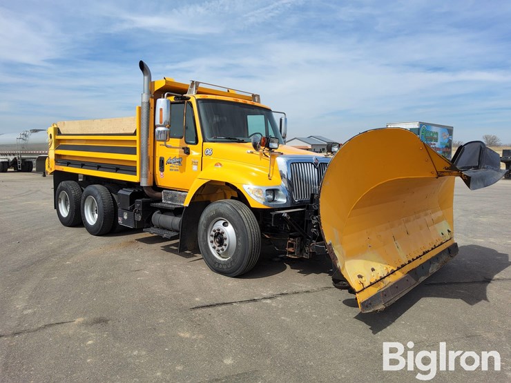 2006-international-7400-image-3