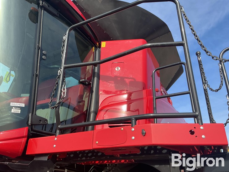 2019-case-ih-8250-image-10