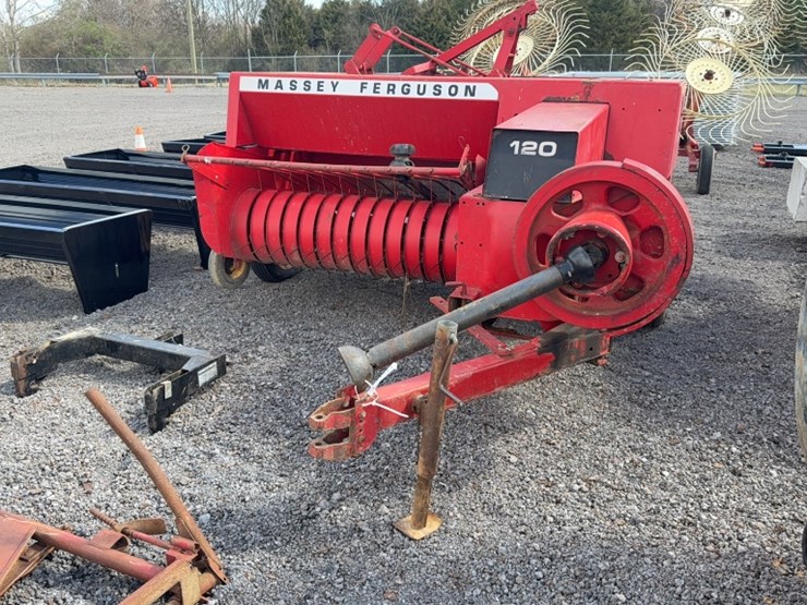 massey-ferguson-120-image-1