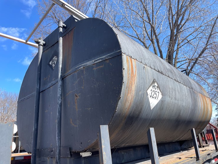 #2504-•-1970-fontaine-hot-asphalt-tanker-trailer-(has-mn-trailer)-(ham-lake,-mn)-image-6