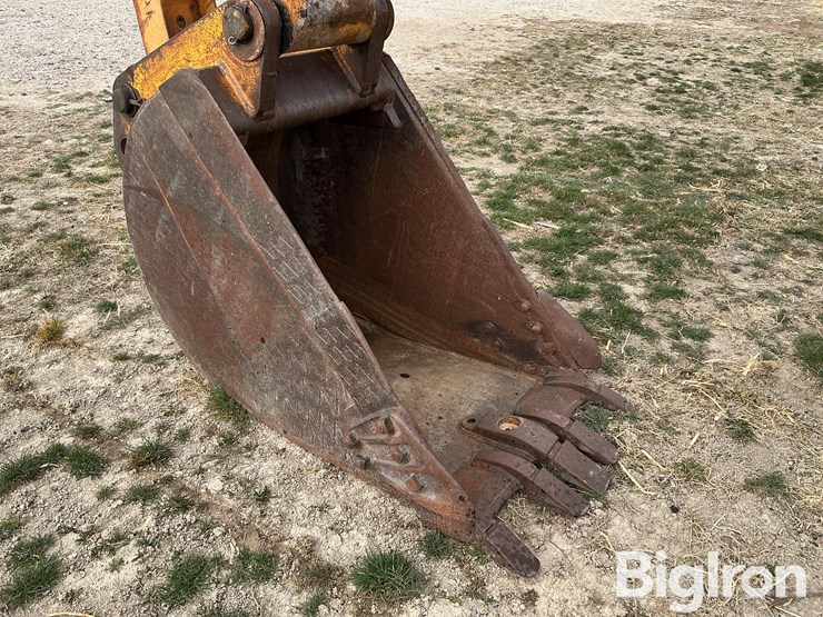 deere-690b-image-9