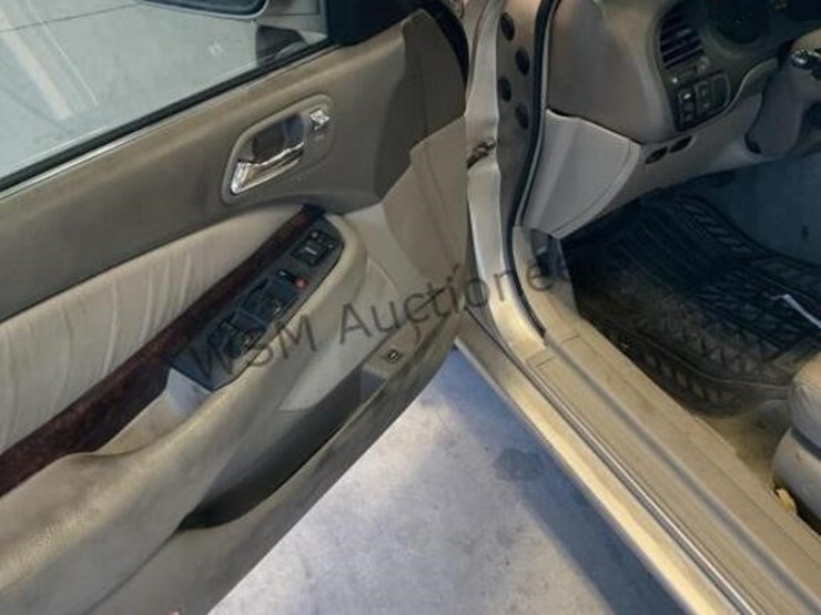 2001-acura-tl-3.2-sdn-image-22