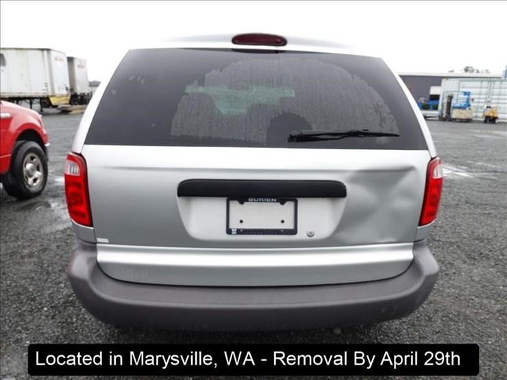 2002-dodge-caravan-image-16