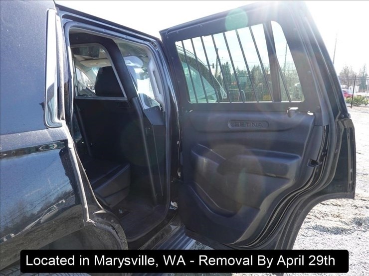 2015-chevrolet-tahoe-image-2