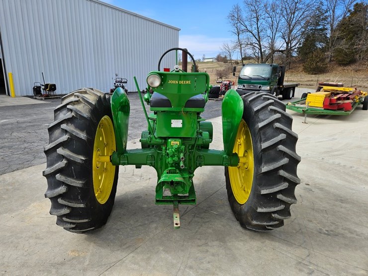 1955-john-deere-70-image-4