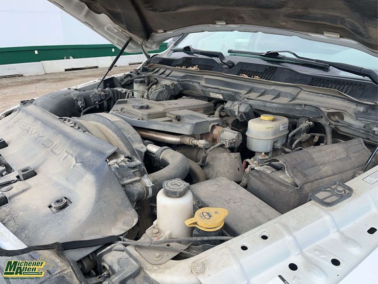 2014-dodge-2500-image-24