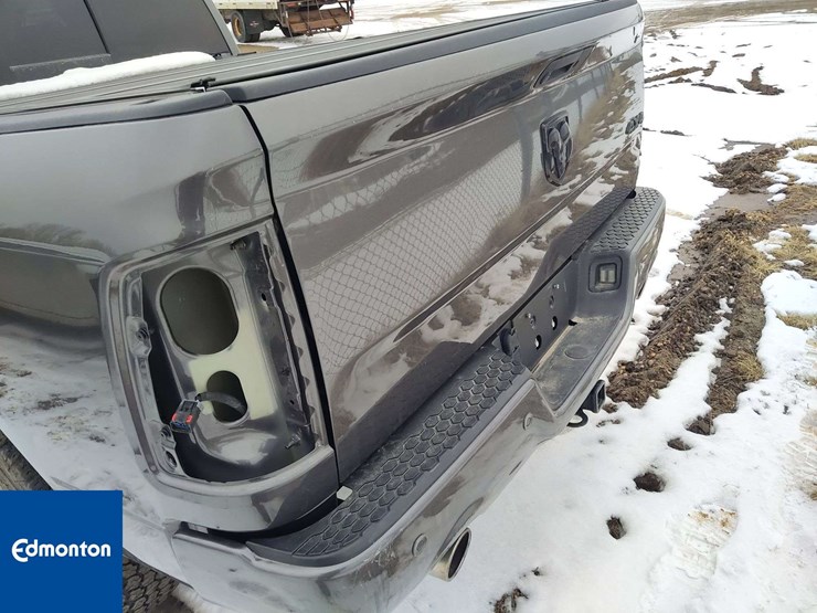 2018-dodge-1500-image-19